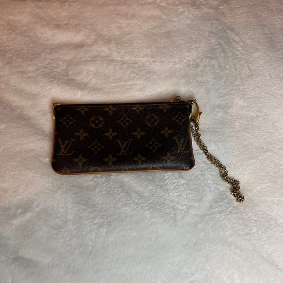 Louis Vuitton Pochette Milla MM Monogrammed Wallet - Picture 2 of 10
